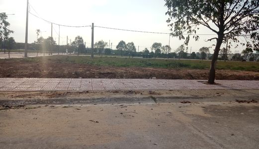 Bán Gấp Đất Trả Nợ Ngân Hàng, 428M2 Tc Shr Giá Rẻ Tiện Kinh Doanh Buôn Bán