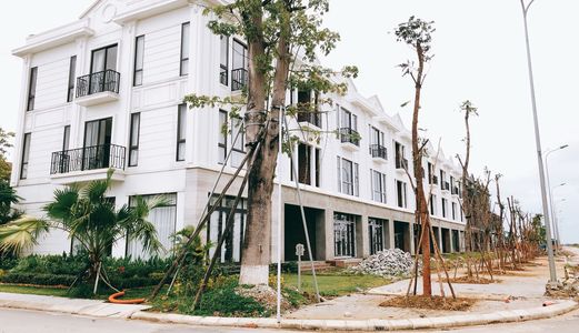 Phố Kinh Doanh 2 Mặt Tiền Trung Tâm Tp Huế " Tiện Nghi -Sang Trọng - Đẳng Cấp "