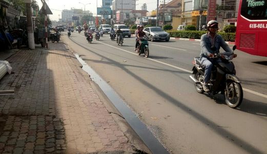 Bán Nhà 1 Trệt 2 Lầu Ngay Ngã Tư Tân Lập, Phú Hòa, Thủ Dầu Một Quốc Lộ 13.