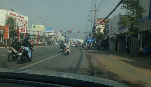 Bán Nhà 1 Trệt 2 Lầu Ngay Ngã Tư Tân Lập, Phú Hòa, Thủ Dầu Một Quốc Lộ 13.