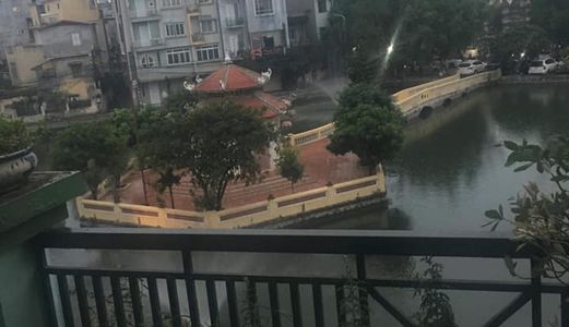 Bán Nhà Mp Cự Lộc. View Hồ Quan Nhân, Diện Tích 66M2 Giá 6,8 Tỷ