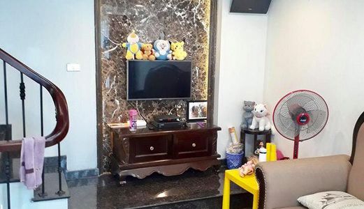 Bán Nhà Siêu Rẻ Ngã Tư Sở, 4 Tầng, 40M2, Chỉ Với 2.6 Tỷ