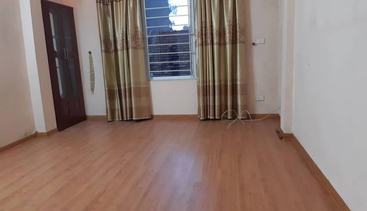 Bán Nhà Phố Mùng 8/3 Hai Bà Trưng 30M, 5 Tầng Mặt Tiền 4M Giá 3.3 Tỷ, Ô Tô Vào Nhà.