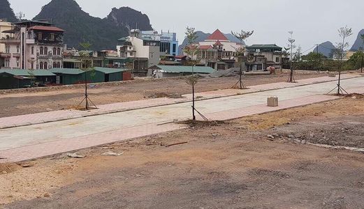 Bán Ô Đất Dự Án Đồi Ngân Hàng Tọa Lạc Tại Khu Vực Trung Tâm Thành Phố Hạ Long