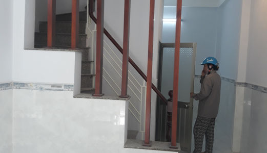 Bán Nhà Hẻm 160 Nguyễn Văn Quỳ . Dt 3.53X10M. 1Tr,1Ll,3 Pn. Giá 3.2 Tỷ .