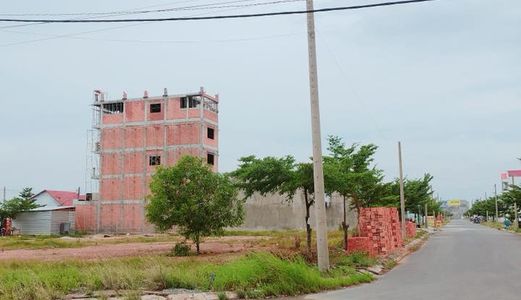 Đất Nền Thổ Cư 100% Sổ Hồng Riêng. Dt 125M2, Mặt Tiền Đường 20M, Liền Kề Cụm KCN, Gần Chợ,