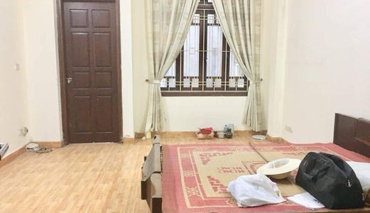 Bán Nhà Giáp Bát 41M2 x 4 Tầng x Mt 4M Giá 3.4 Tỷ , Lô Góc, Cách Phố 10M