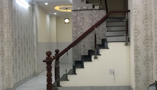 Cho Thuê Nhà Nguyên Căn Khu Hoàng Quốc Việt .1 Tr ,2L,st .đã Gắn 4 Máy Lạnh .giá Thuê 19 Tr.