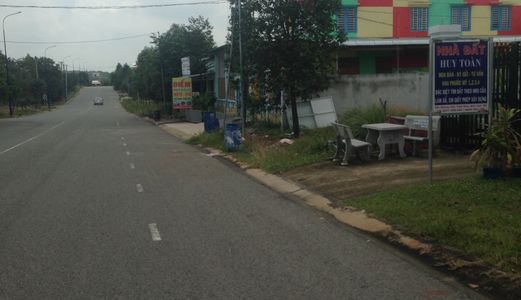  Bán Gấp Trả Nợ 300M2 Đất Nền Thổ Cư Và Dãy Trọ 16 Phòng - Có Sổ hồng riêng - 550 Triệu