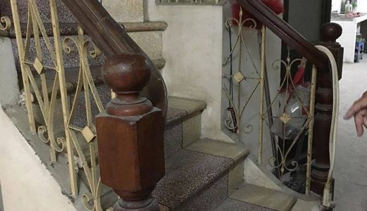 Cần Bán Gấp .Phúc Xá .Diện Tích 40.6 M2 . 4 Tầng .Mặt Tiền 2.9M .3.6 Tỷ .