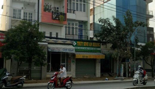 Bán Nhà Mặt Tiền Huỳnh Tấn Phát, Dt 3.5X18M, 1 Trệt, 1 Lừng, 1.5 Lầu. Giá 8.35 Tỷ .