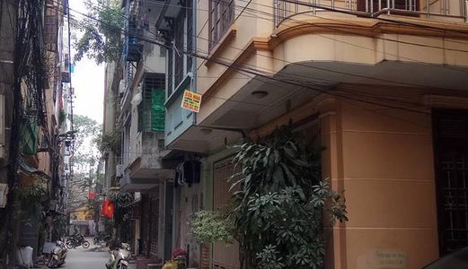 Bán Nhà Đẹp Cầu Giấy Ô Tô Cách Nhà 10M, Dt 46M2,  4 Tầng, Giá 5 Tỷ.