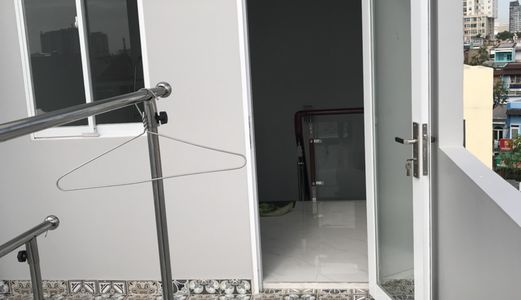 Bán Nhà Tôn Đản P.10, Quận 4. Diện Tích 3.4X8M, 1 Trệt, 1 Lửng, 2 Lầu, Sân Thượng. Giá 5.5 Tỷ .