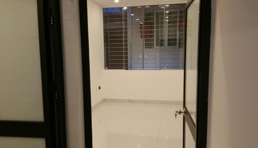 Hiếm - Hộ Khẩu Hoàn Kiếm - Cách Mặt Phố Ô Tô Tránh 20M, 3 Gác Tránh Xe Máy - Nhà Đẹp Đón Tết