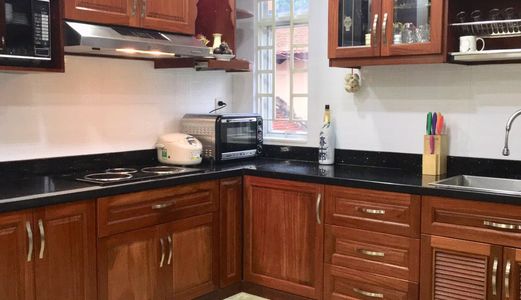 Bán Gấp Nhà 75M2 3 Phòng Ngủ Tại Đường Lê Thước, P. Thảo Điền, Quận 2. Giá: 2,69 Tỷ. Lh: 094.865.9803