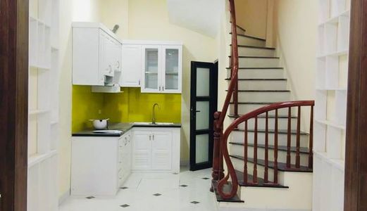 Bán Gấp Nhà Quận Thanh Xuân, Ngay Ngã Tư Sở, 25M2 x 4 Tầng, Ô Tô Vào Nhà - Chỉ 2 Tỷ 700, Lh 0949438885