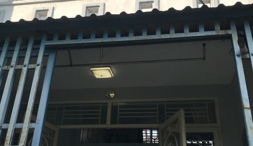 Cho Thuê Nhà Nguyên Căn  Hẻm Phạm Hữu Lầu, Dt 4X11M, 1 Trệt, 1 Lầu, 2 PN. Giá 5.5 Triệu/Tháng