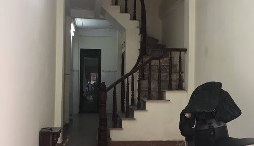 Bán Gấp Nhà Nguyễn Chính, 4 Tầng, Ô Tô Đỗ Cửa, Giá 2.75 Tỷ. 0967635789