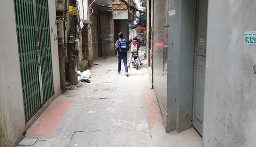 Bán Gấp Nhà Xuân Thủy 60M2 X 4 Tầng x mặt tiền 4.5M, 4.2 Tỷ, Ngõ Thông Rộng, Về Ở Ngay