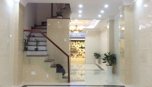Bán Nhà Hẻm Xe Hơi 115 Phạm Hữu Lầu . Diện Tích 4.16X25M. 1Trệt ,2Lầu, Sân Thượng . Mặt Tiền 2 Hẻm . Giá 6.9 Tỷ .