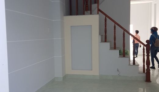 Bán Nhà Quốc Lộ 50, Ngay Khu công nghiệp Tân Kim - Diện tích 80M2 - Sổ hồng riêng Từng Căn - Chỉ 1 Tỷ - Hỗ Trợ Vay - Lh 0906.760.116