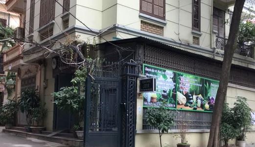 Bán Nhà Kinh Doanh 80M2 Đội Cấn  12,7 Tỷ