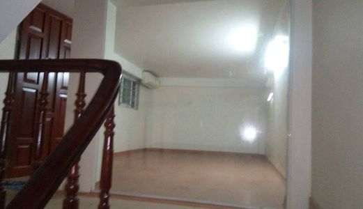 Cần Bán Lê Thanh Nghị 32M2, 3.5 Tầng, Mặt tiền 3M, Giá 3.25 Tỷ