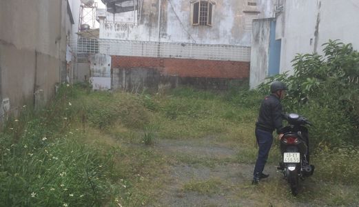 Cần Bán Đất Sau Chợ Bình Chánh, Dt 60M, 800 Triệu. Sổ Hồng Riêng. 0888354466