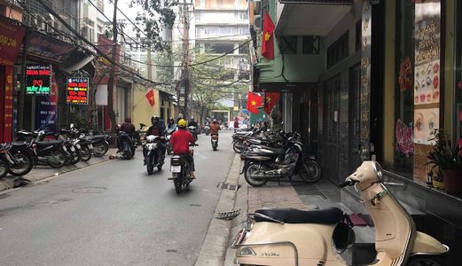 Cần Tiền Bán Gấp-Kinh Doanh Mọi Loại Hình-Vỉa Hè Rộng-Ngõ Huyền Thoại-Giá Tốt