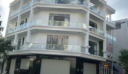 Bán Nhà Khu Công Ích, Diện Tích 5X16M, 1 Trệt, 2 Lầu, Sân Thượng, 5 PN, 7 WC. Tặng Nội Thất. Giá 11 Tỷ .