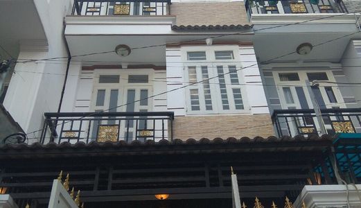 Bán Nhà Hẻm xe hơi 67 Đào Tông Nguyên. Diện tích 4X14M. 1 Trệt, 2 Lầu, sân thượng. Giá 4 Tỷ 050 Triệu, thương lượng.