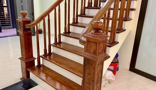 Nhà Riêng Cần Bán Tại Phố Bồ Đề 44 X 5 Tầng, Giá 3,2 Tỷ.