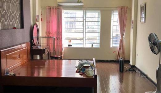 Chính Chủ Bán Nhà Phố Trần Quý Cáp. Ngõ Ô Tô Tránh, Kinh doanh Khủng. Diện tích 41M2 X 5 Tầng - Mặt tiền 4M – Giá 6.5 Tỷ.