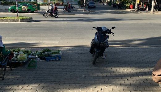 Cho Thuê Mặt Bằng Kinh Doanh Buôn Bán Phú Thuận, Dt 4X20M, Trệt, Gác. Giá 15 Triệu/ Tháng .