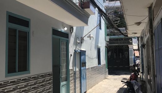 Bán Nhà Ngay Sau Lưng Trường Quang Trung Giá 2 Tỷ 3