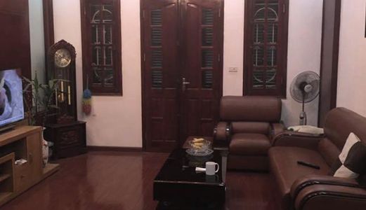 Bán Gấp 50M2 Đê La Thành  Kinh Doanh - Ô Tô 7.7 Tỷ