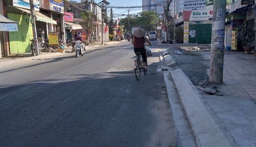 Bán Đất Quận 9-Mt Nguyễn Duy Trinh-25 Triệu/m2-100% Thổ Cư-3 Mặt Giáp Sông