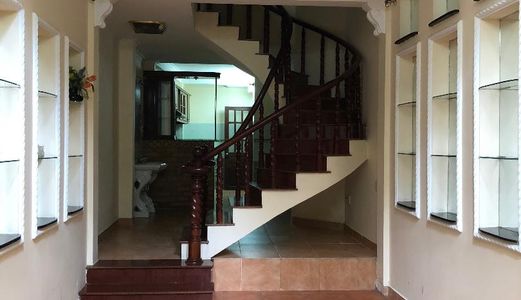 Cho Thuê Nhà Gần Ngã Tư Phú Nhuận, Đường Nguyễn Kiệm