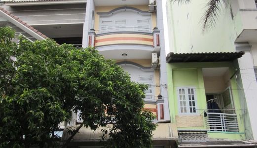 Cho Thuê Nhà Nguyên Căn Mt Phan Huy Thực, Dt 4X16M, 3 Lầu, Nội Thất, Giá 25 Triệu/ Tháng .