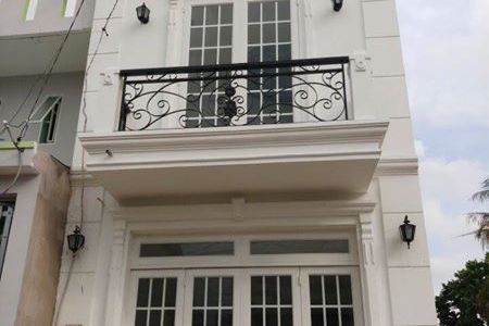 Nhà Khu Vực Cao Đẳng Điện Lực Hà Huy Giáp Quận 12