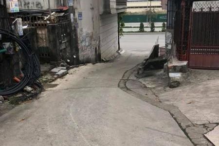 Bán Lô Đất Phân Lô Ngõ 22 Nguyễn Văn Cừ,Dt:60.9M2,Mt:4.85M !!!