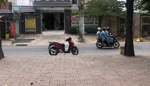 Bán Hoặc Cho Thuê Khách Sạn Mt Phạm Hữu Lầu, Diện Tích 5X16M, 5 Tầng, 18 Phòng, Bán 15.2 Tỷ, Thuê 65 Triệu