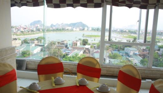 Khách Sạn Và Nhà Hàng Ngay Trung Tâm Thành Phố Thanh Hóa
