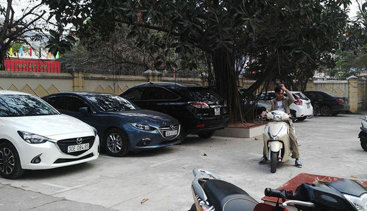 Bán Nhà 2 Tầng Khương Đình, Kinh Doanh 35 Triệu, Ô Tô Tránh, Chỉ 3.85 Tỷ.