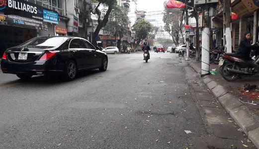 Bán Nhà Mặt Phố Chợ Trời - Yên Bái Ii  50M, 5 Tầng, Kinh Doanh, Ô Tô 14 Tỷ. 