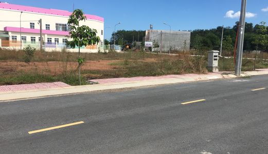 Đất Thổ Cư Giá Rẻ Tx Bến Cát - Bd Dt 140M2 Giá 870Tr Đường Nhựa 12M Thông Dài Cách Chợ Mp3 Tầm 190M