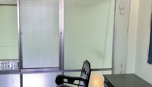 Cho Thuê Nhà Nguyên Căn Hẻm Chuyên Dùng, Dt 4X8M, 1 Trệt, 1 Gác. Giá 4 Triệu/ Tháng .