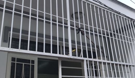 Cho Thuê Nhà Nguyên Căn Hẻm Chuyên Dùng, Dt 4X8M, 1 Trệt, 1 Gác. Giá 4 Triệu/ Tháng .