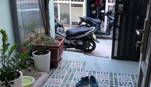 Bán Nhà Hẻm 167 Phạm Hữu Lầu . Dt 5X13M. 1Trệt,2Lầu,3Phòng Ngủ. Giá 3.75 Tỷ .