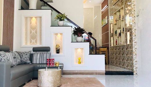 Bán Nhà Lô Góc Lê Thanh Nghị 51.5M2 X 4 Tầng, Ngõ Rộng Ô Tô Đỗ Cửa, Giá 4.2 Tỷ